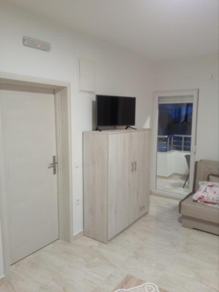 Apartmani M&V Sutomore Bagian luar foto
