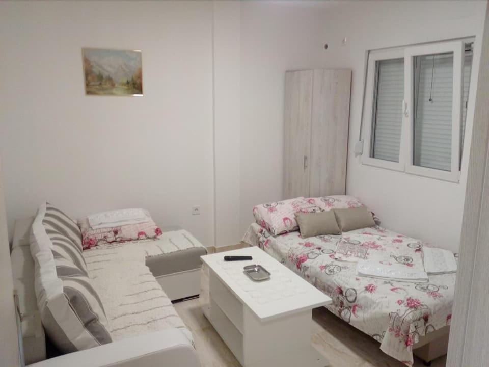 Apartmani M&V Sutomore Bagian luar foto